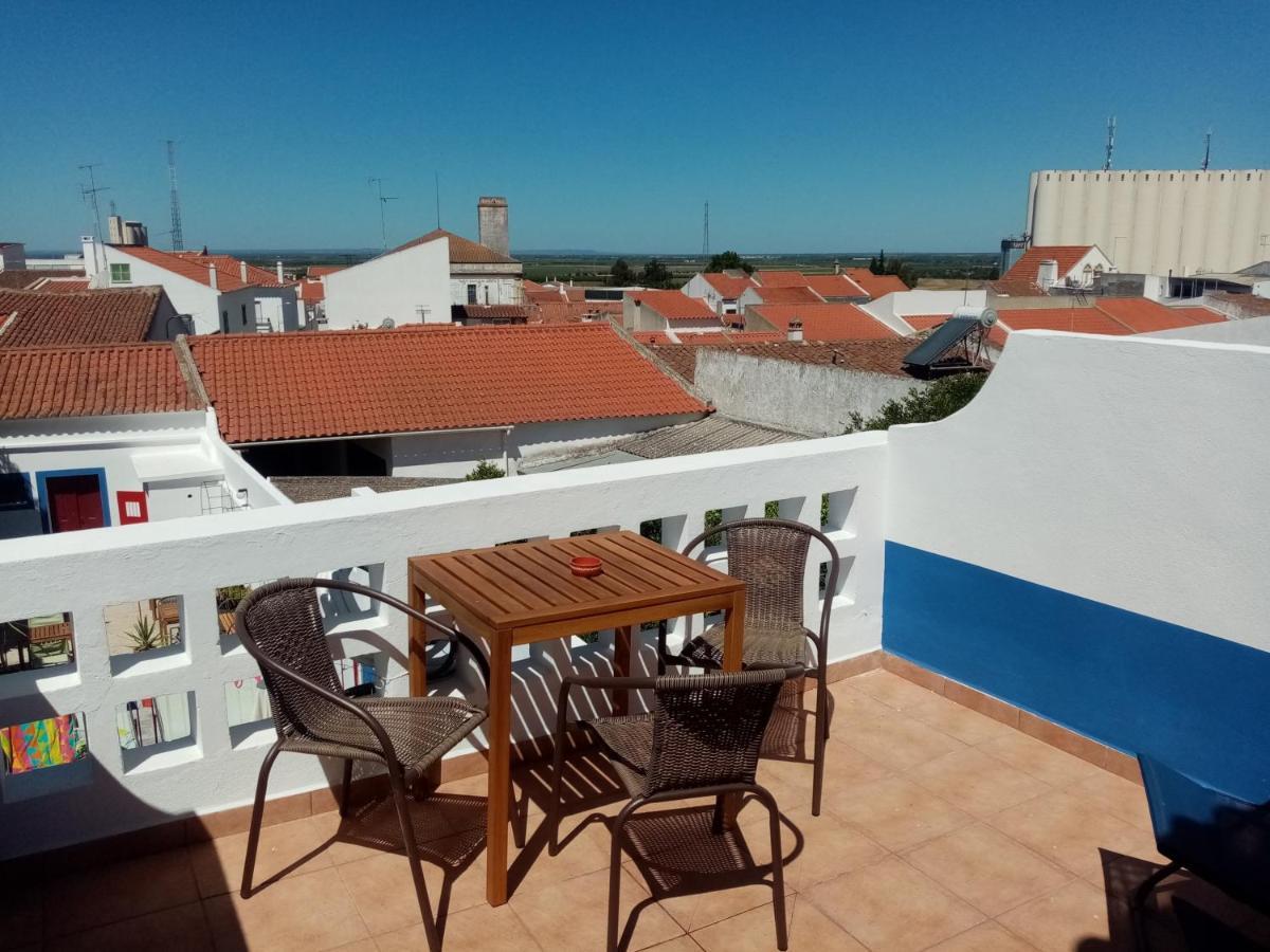 Alentejo Cante & Vinho เฟอเฮรา โด อเลนเตโจ ภายนอก รูปภาพ
